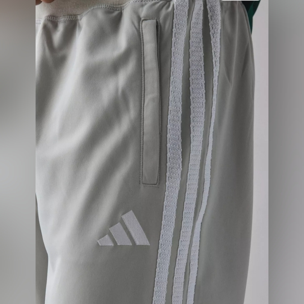 adidas Sport Craft Track Pant, Size Medium, Color Grey, Retail Price $50.00 USD - Picture 4 of 13